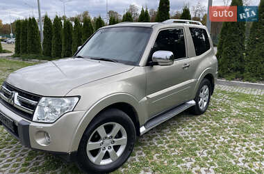 Mitsubishi Pajero  2007