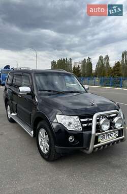 Mitsubishi Pajero  2007