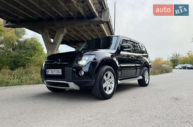 Mitsubishi Pajero  2008