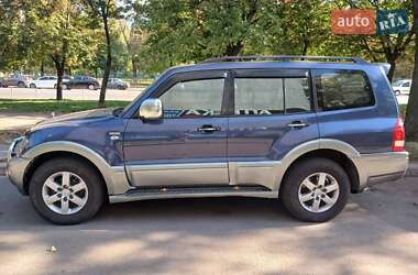 Mitsubishi Pajero  2006