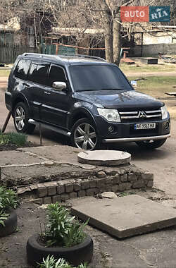 Mitsubishi Pajero 2008