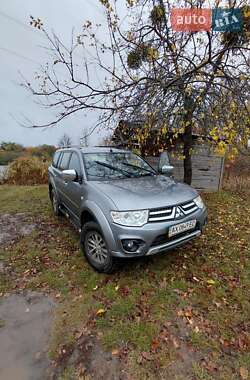 Mitsubishi Pajero 2013
