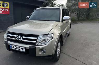 Mitsubishi Pajero  2008
