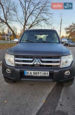 Mitsubishi Pajero  2007