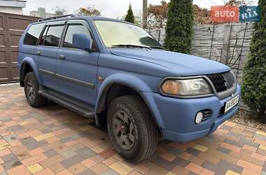 Mitsubishi Pajero 2001