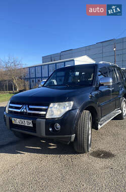 Mitsubishi Pajero  2007