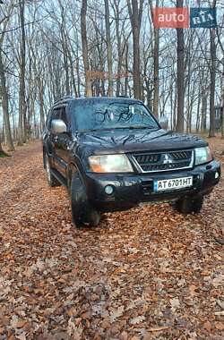 Mitsubishi Pajero  2006
