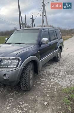 Mitsubishi Pajero 2004