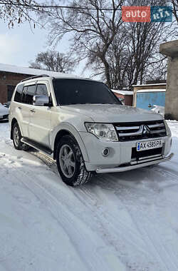 Mitsubishi Pajero  2007