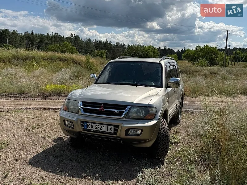 Mitsubishi Pajero