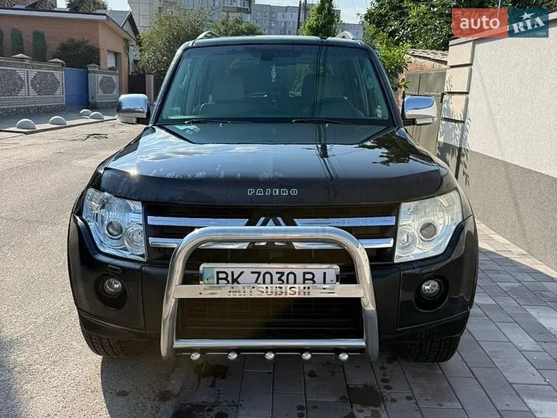 Mitsubishi Pajero 2009