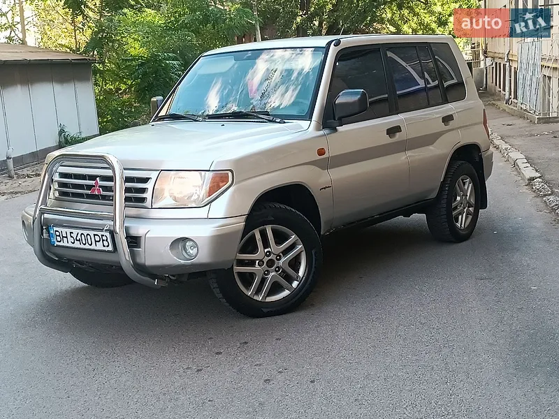 Mitsubishi Pajero 2002