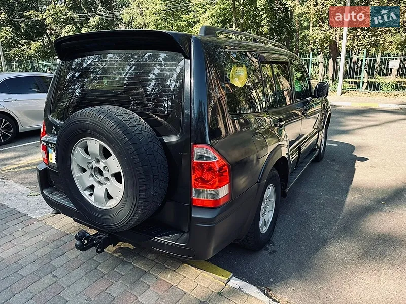 Mitsubishi Pajero 2006