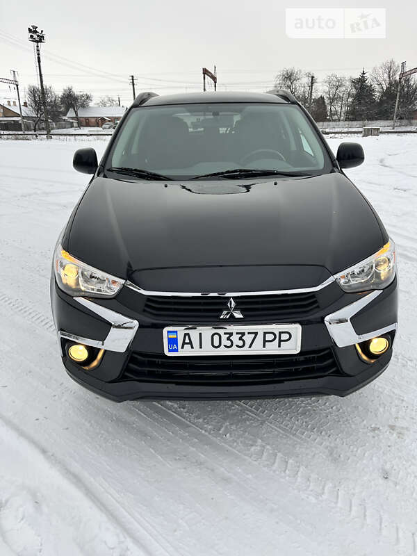 Позашляховик / Кросовер Mitsubishi RVR