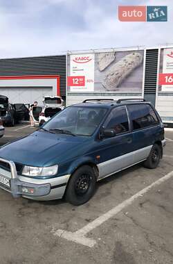 Mitsubishi Space Runner  1996