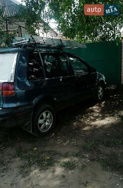 Mitsubishi Space Runner  1992