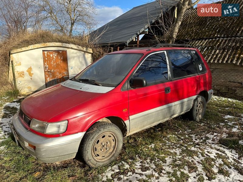 Mitsubishi Space Runner 1992