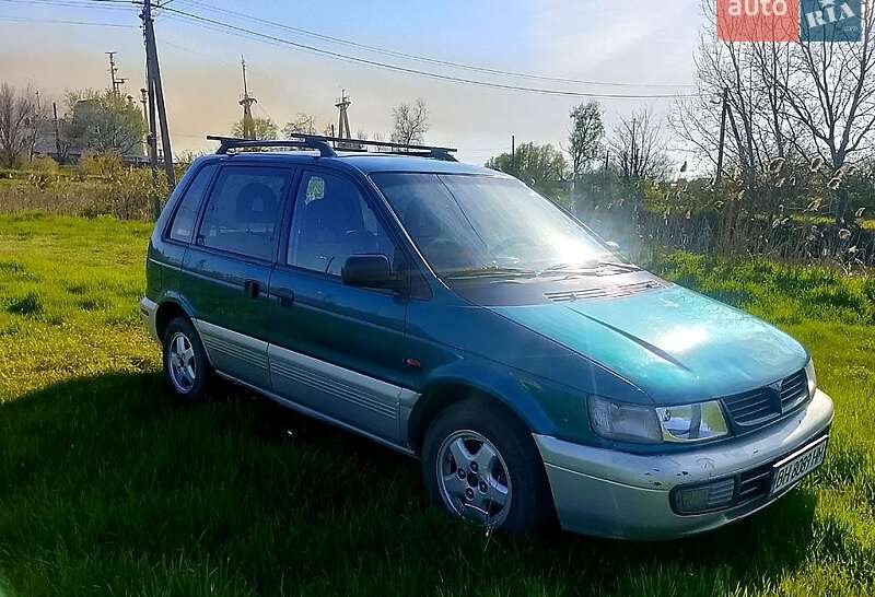 Mitsubishi Space Runner