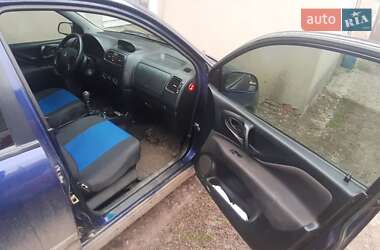 Mitsubishi Space Star  2004