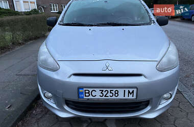 Mitsubishi Space Star  2015
