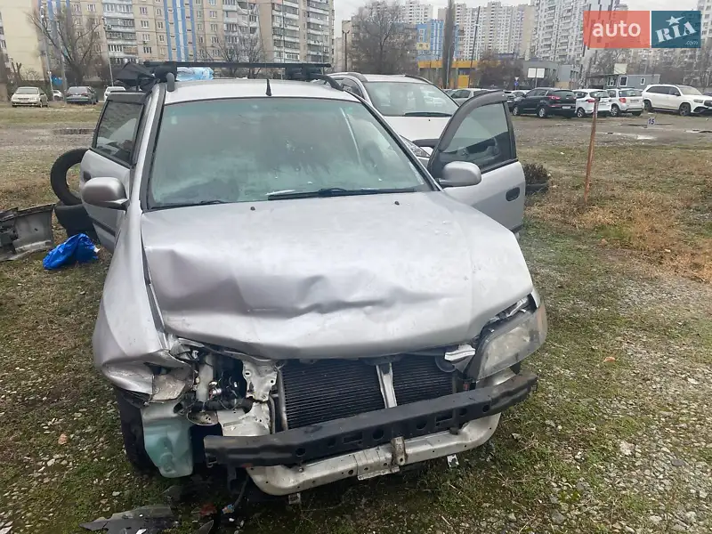 Mitsubishi Space Star 2004