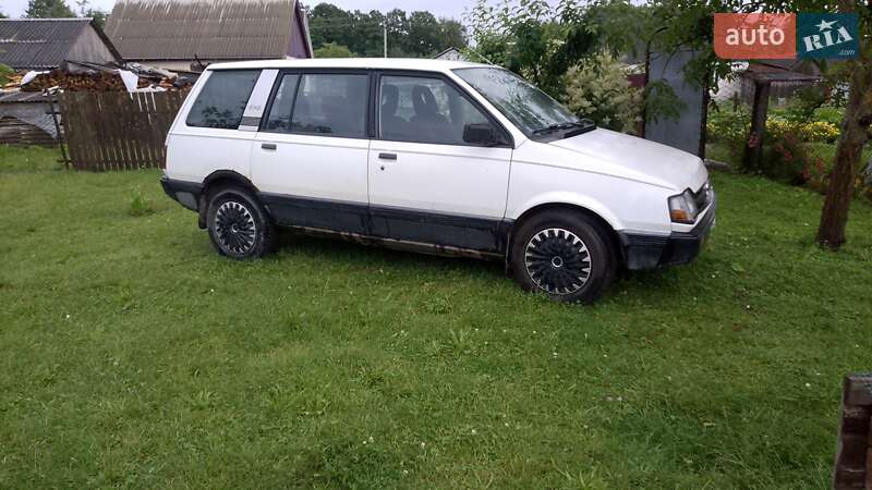 Mitsubishi Space Wagon