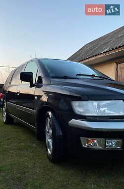 Mitsubishi Space Wagon  2002