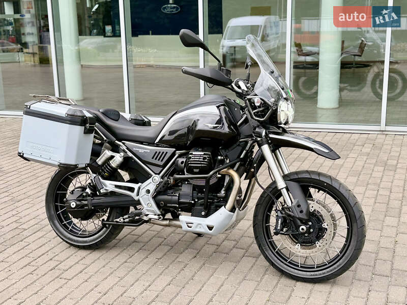 Moto Guzzi V85TT