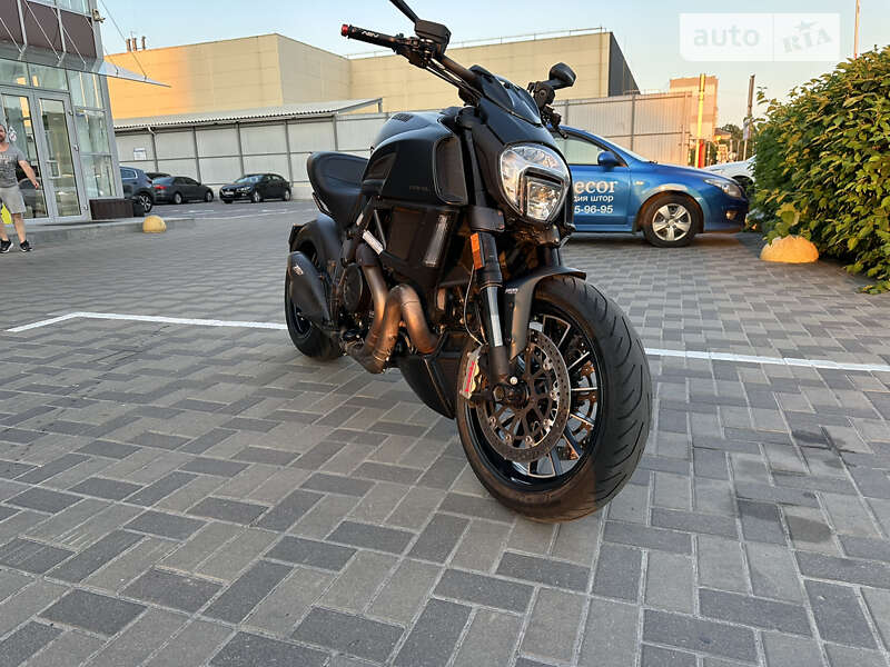 Грузовые мотороллеры, мотоциклы, скутеры, мопеды Ducati