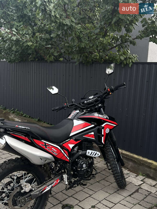 Мотоцикл Кросс