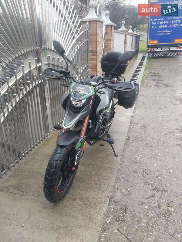 Мотоцикл Туризм