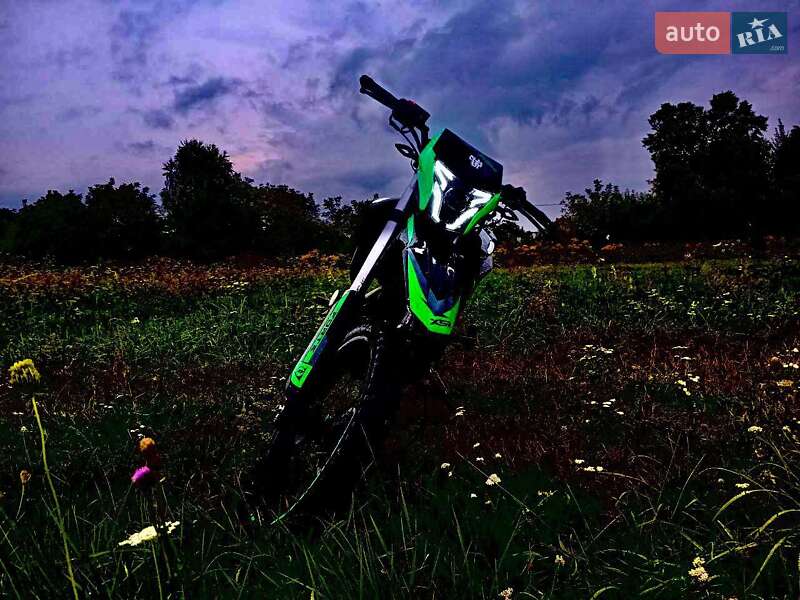 Мотоцикл Внедорожный (Enduro)