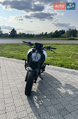 Ціни KTM 390 Duke Мотоцикл Без обтікачів (Naked bike)