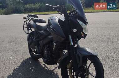 Ціни Bajaj Мотоцикл Без обтікачів (Naked bike)