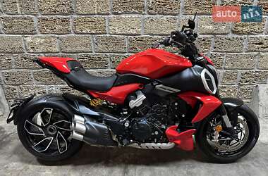 Ціни Ducati Мотоцикл Без обтікачів (Naked bike)