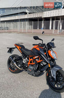 Ціни KTM Мотоцикл Без обтікачів (Naked bike)
