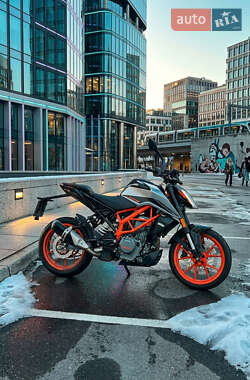 Ціни KTM Мотоцикл Без обтікачів (Naked bike)