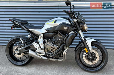 Цены Yamaha MT-07 Мотоцикл Без обтекателей (Naked bike)