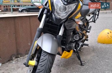 Ціни Bajaj Pulsar NS200 Мотоцикл Без обтікачів (Naked bike)