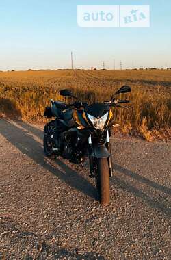 Ціни Bajaj Pulsar NS200 Мотоцикл Классік