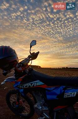 Ціни Kovi 250 Advance Мотоцикл Кросс