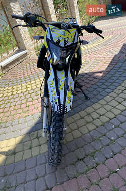 Ціни Geon X-Road 250СВ Мотоцикл Кросс