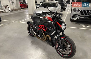 Ціни Ducati Мотоцикл Круізер