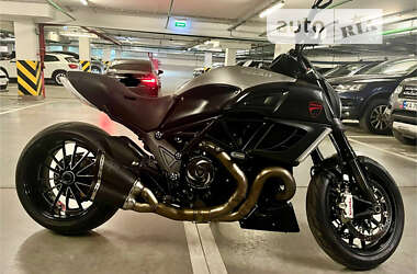 Ціни Ducati Мотоцикл Багатоцільовий (All-round)