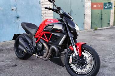 Ціни Ducati Мотоцикл Багатоцільовий (All-round)