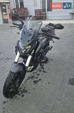 Ціни Bajaj Dominar D400 Мотоцикл Спорт-туризм