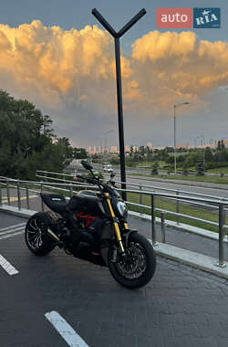Ціни Ducati Мотоцикл Спорт-туризм