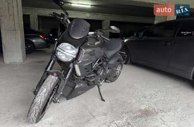 Ціни Ducati Мотоцикл Спорт-туризм