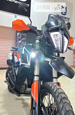 Ціни KTM Мотоцикл Туризм