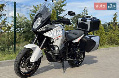 Ціни KTM Мотоцикл Туризм